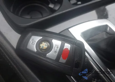 2013 BMW 550I xDrive z USA, uszkodzony, nr VIN WBAFU9C57DDY72858